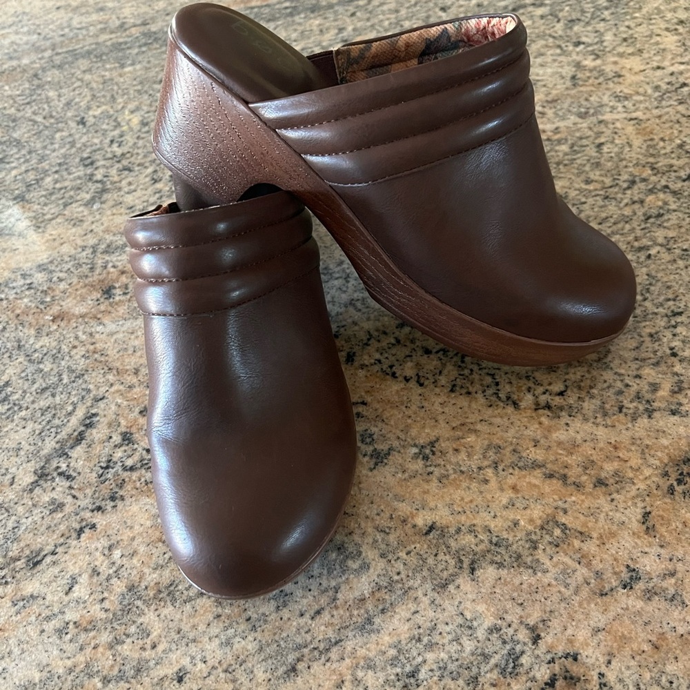 JOSIE CLOG MULE IN BROWN B.C.O